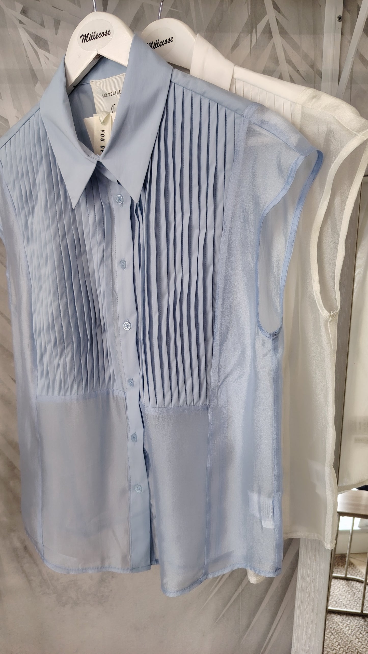Camicia smanicata pieghe