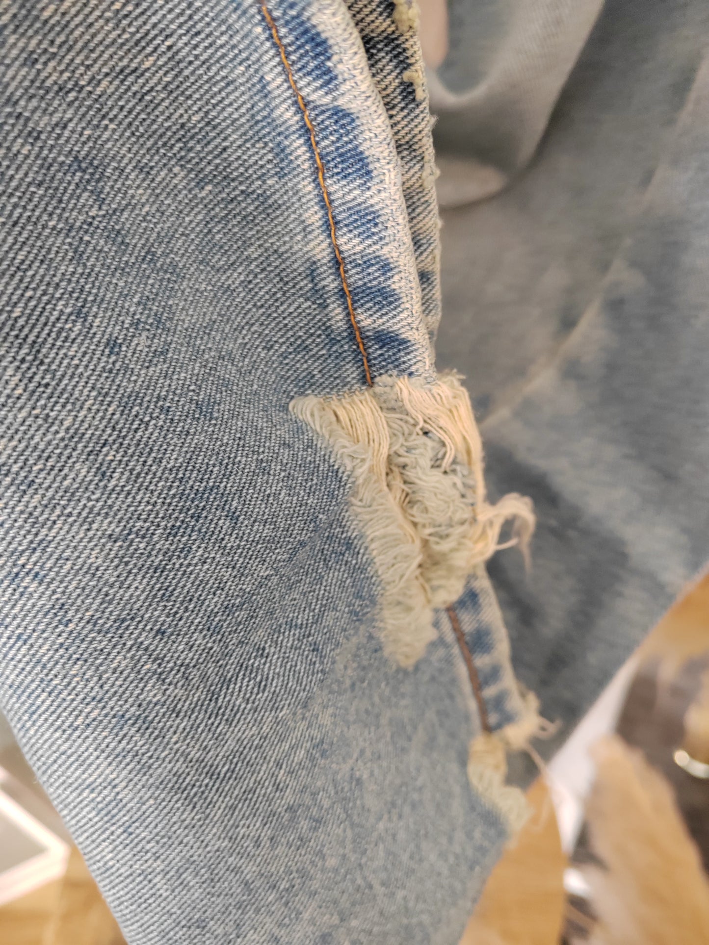 Jeans palazzo sdrucito