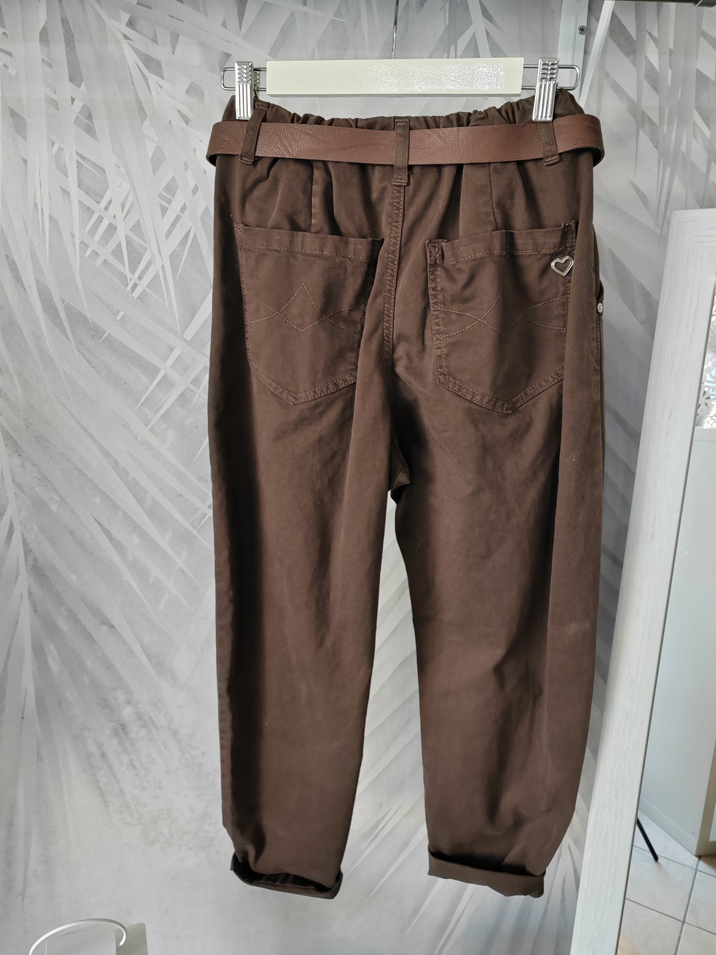 Pantaloni slouchy marroni