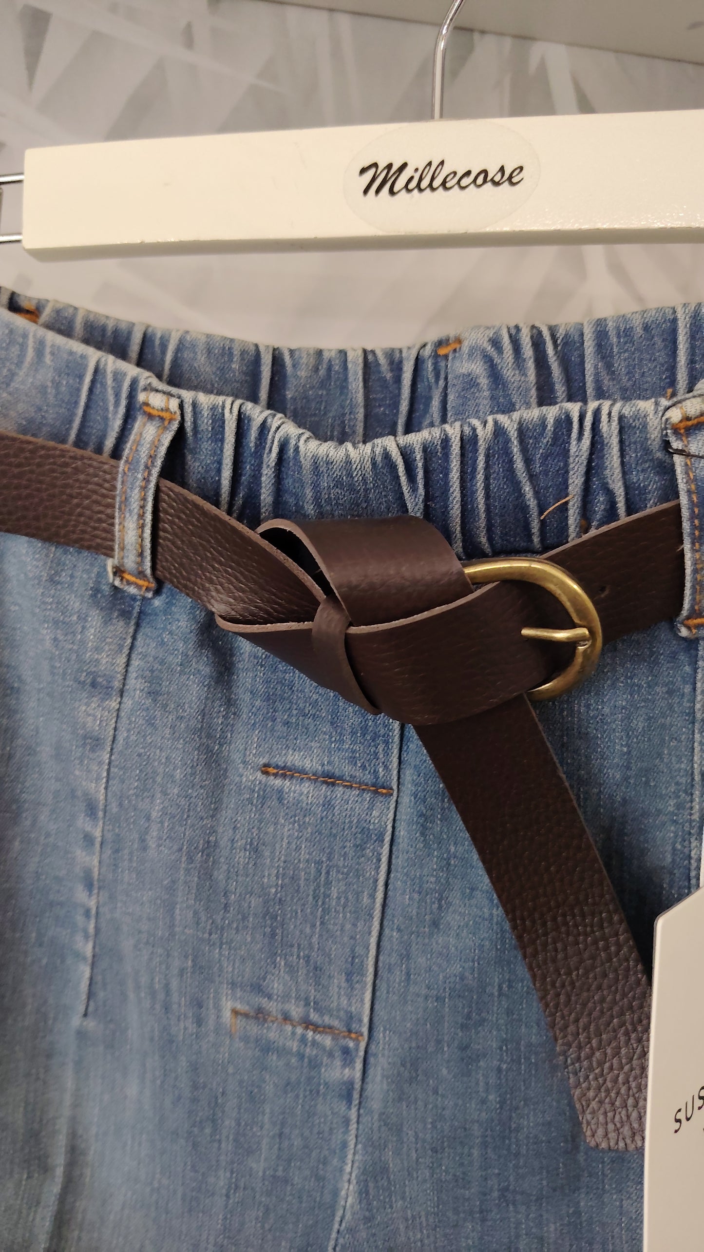 Jeans cinturino elasticato