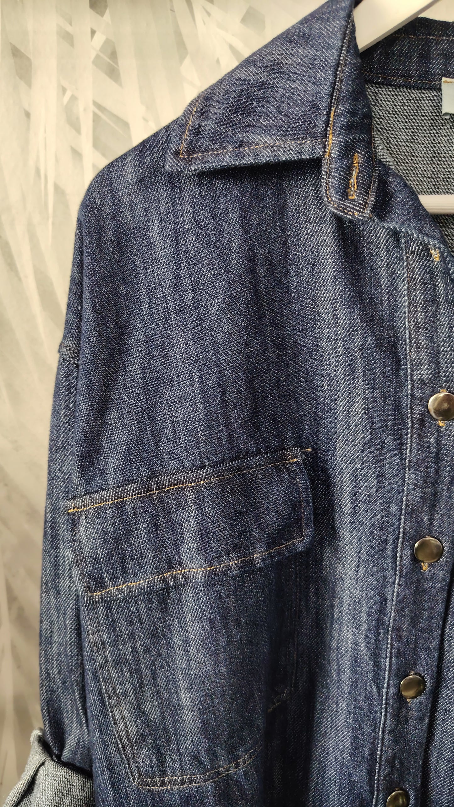 Camicia over denim