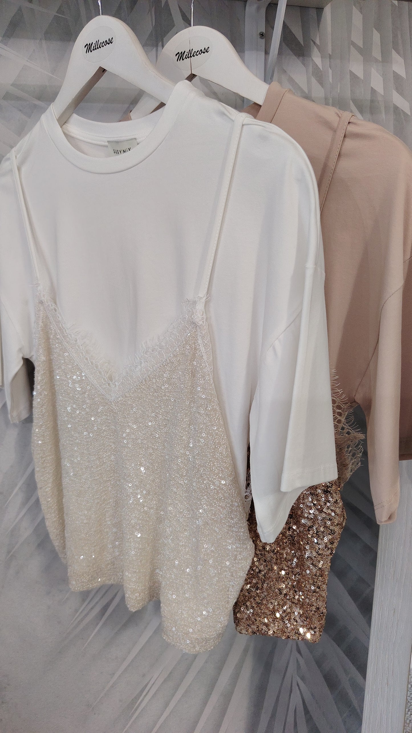 T-shirt con top paiettes