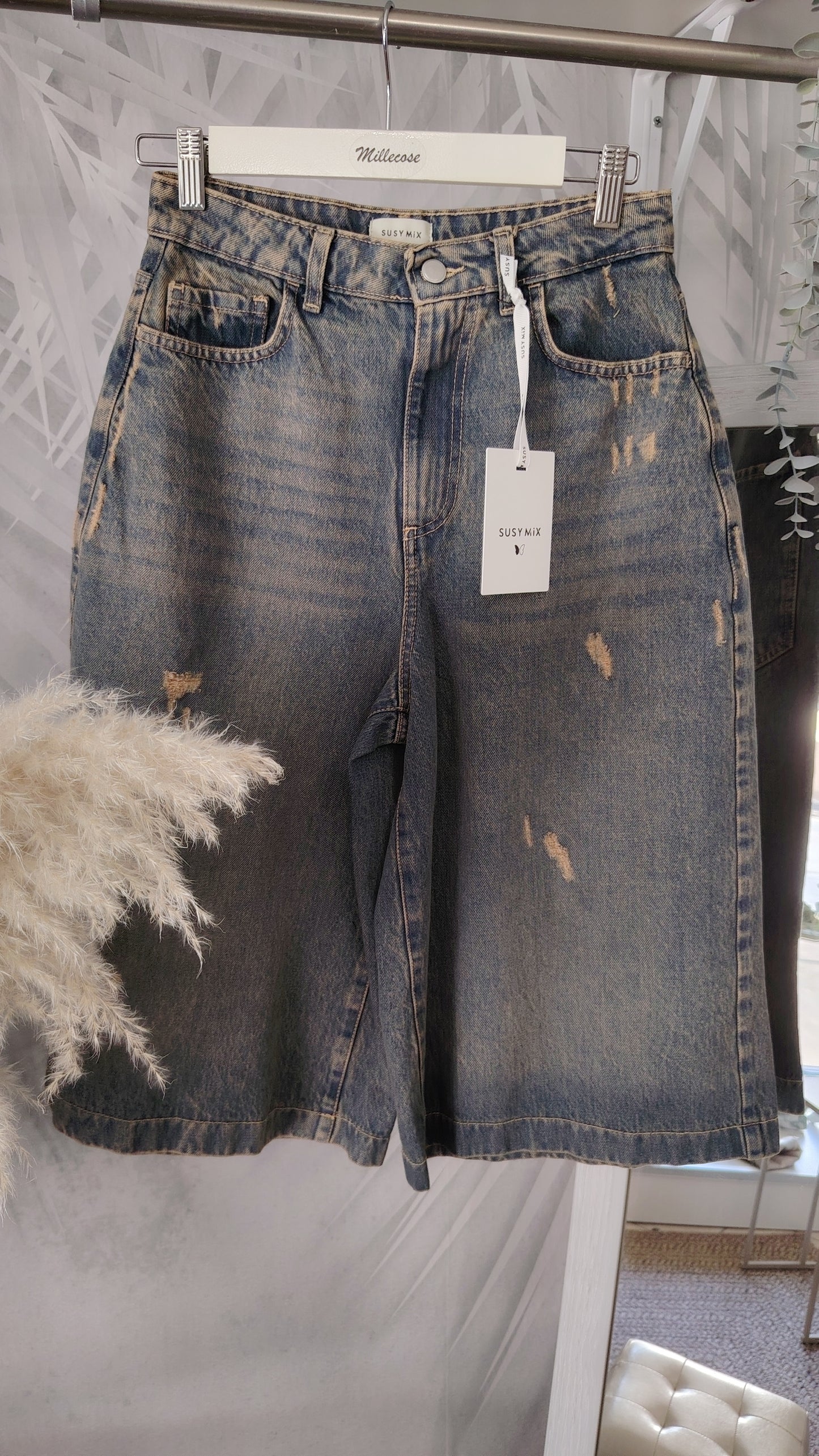 Bermuda jeans