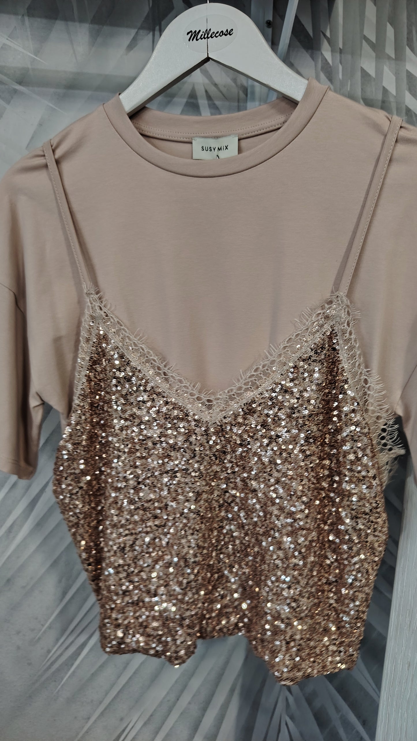 T-shirt con top paiettes