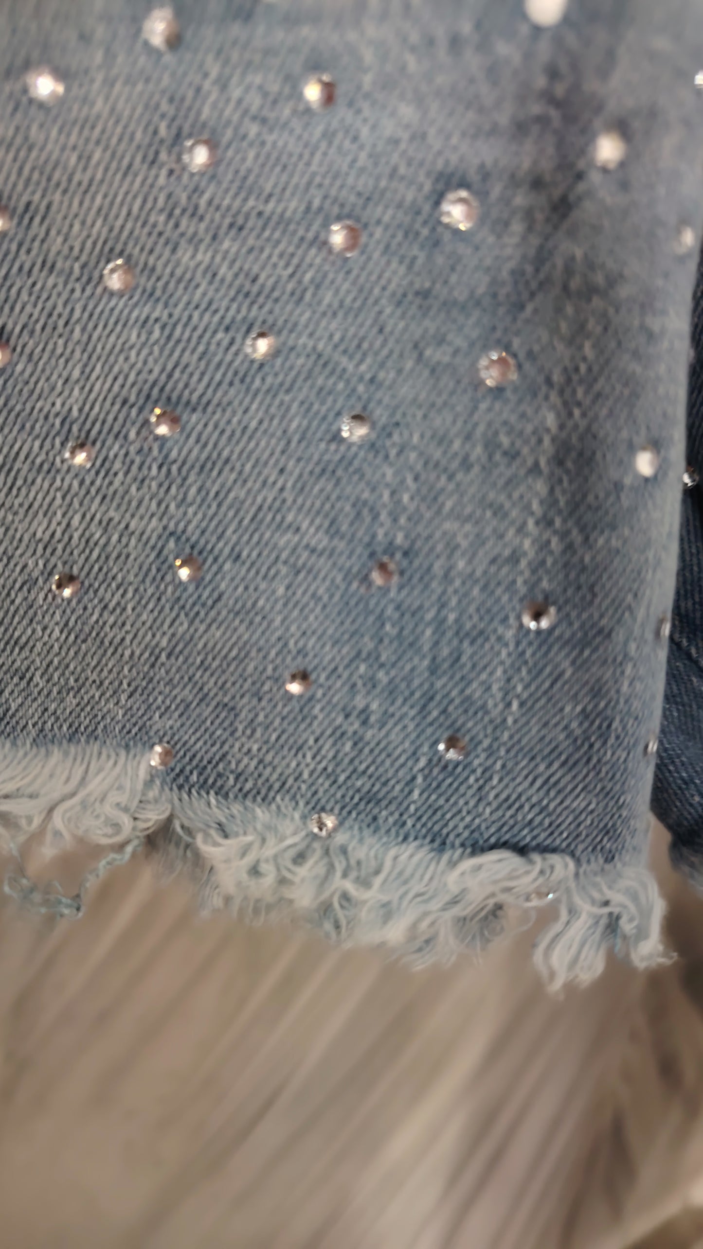 Short denim con strass