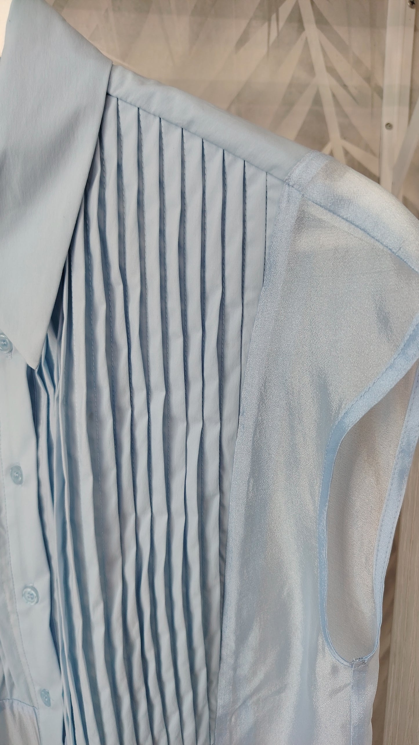 Camicia smanicata pieghe