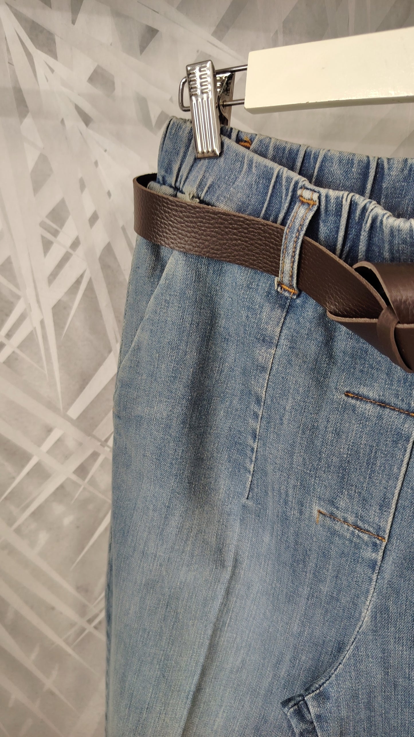 Jeans cinturino elasticato
