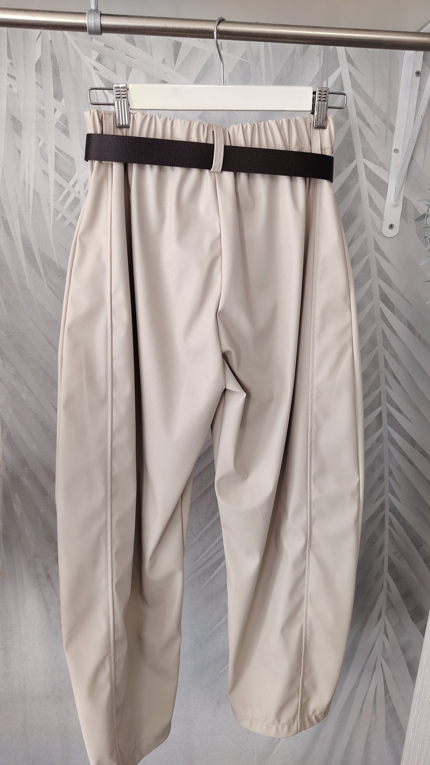 Pantalone ecopelle stellina