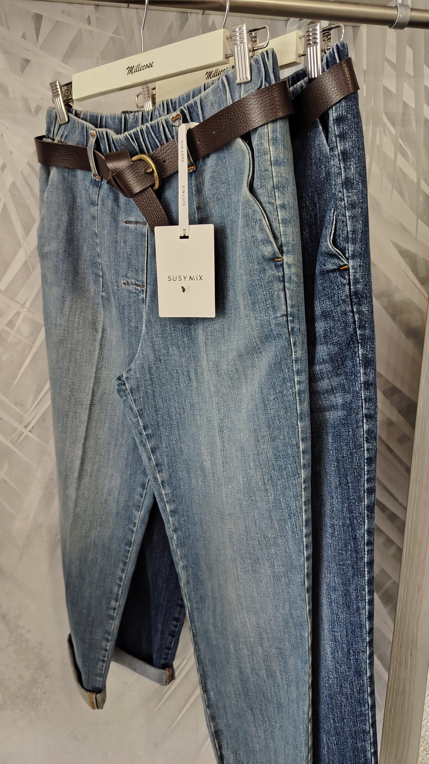 Jeans cinturino elasticato