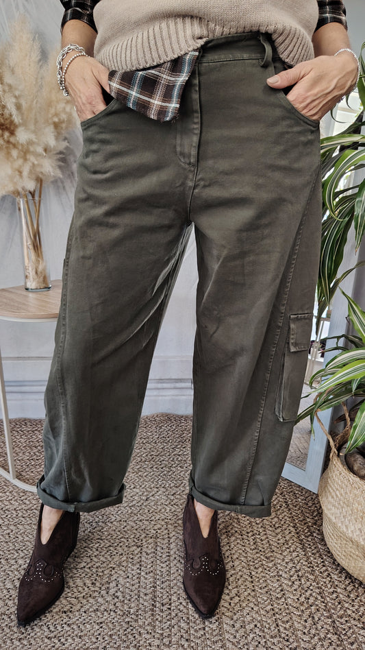 Pantaloni cargo