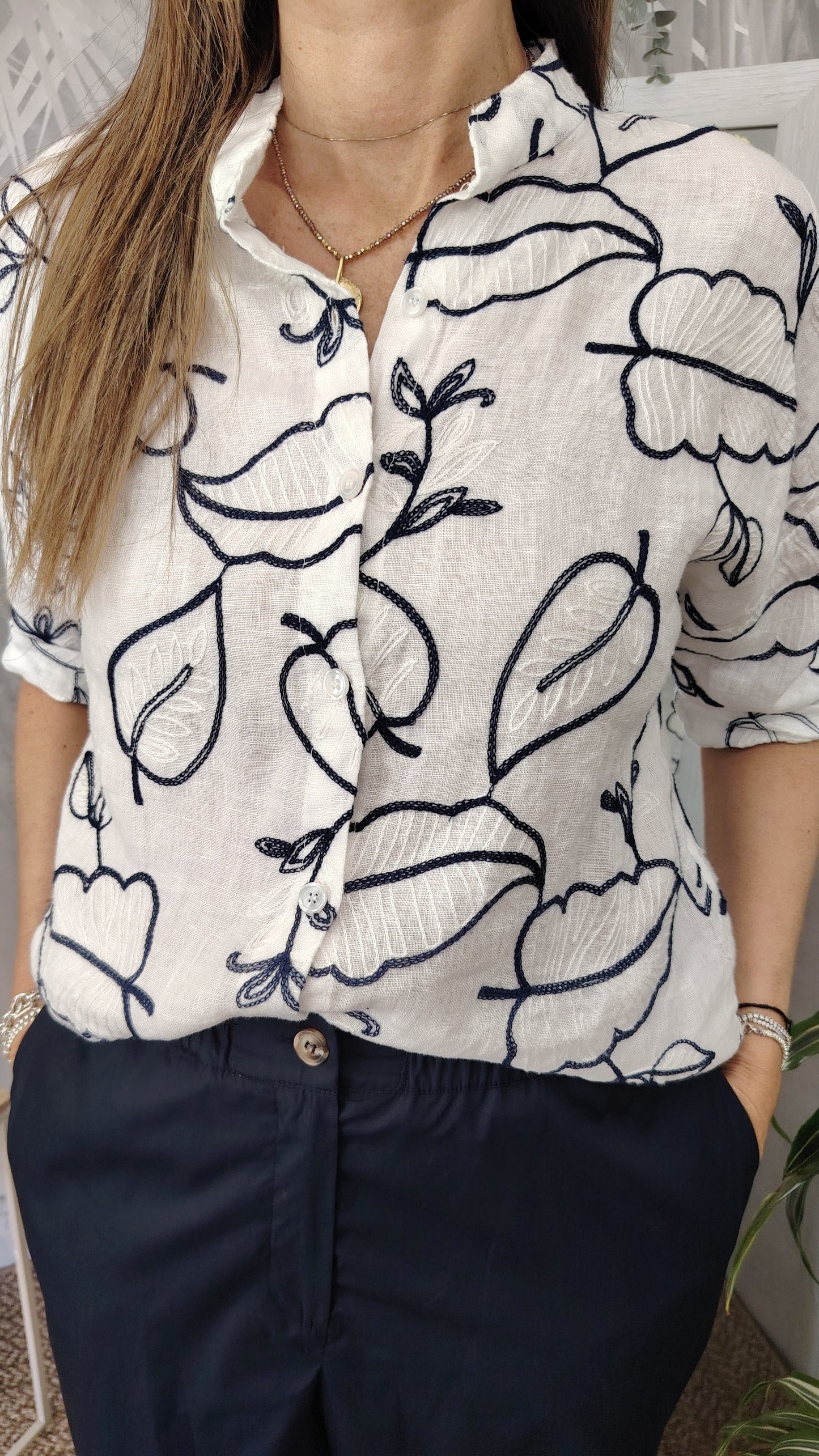 Camicia misto lino con ricami