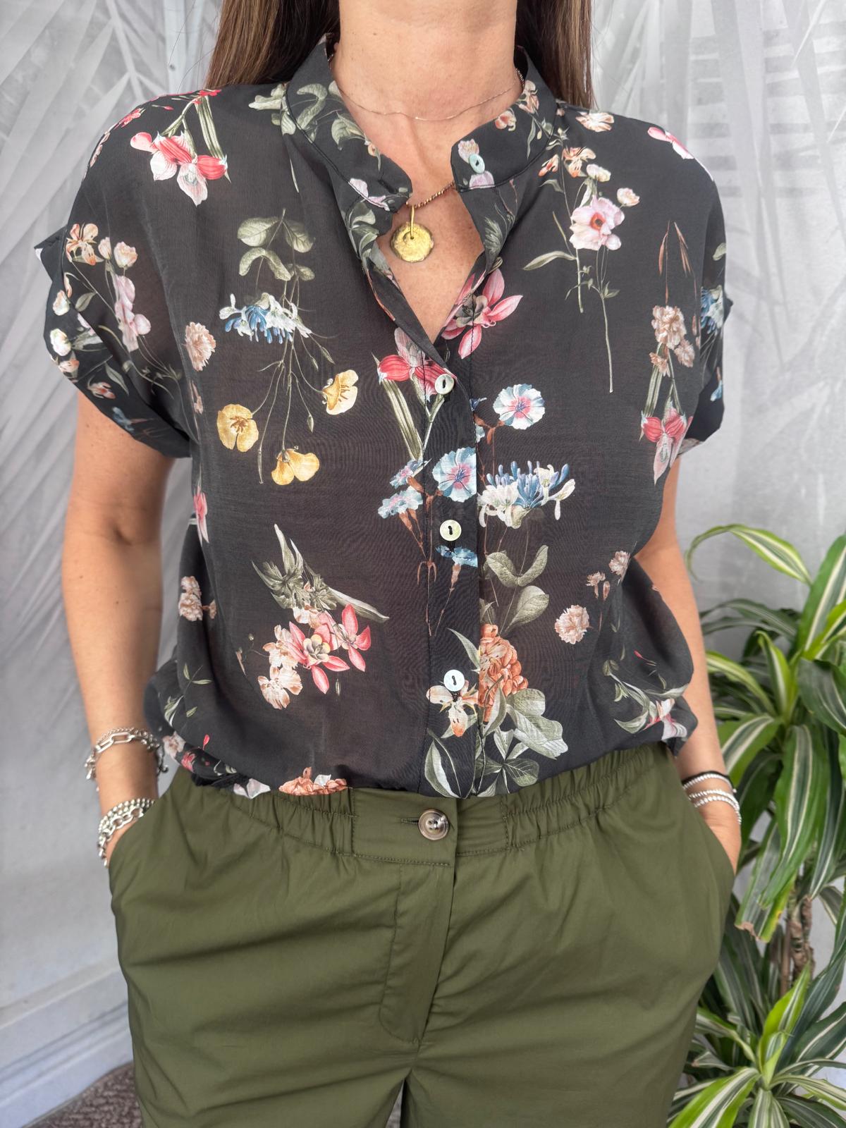 Camicia fiori base nera