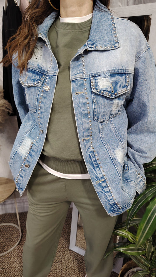 Giubbotto denim con borchie