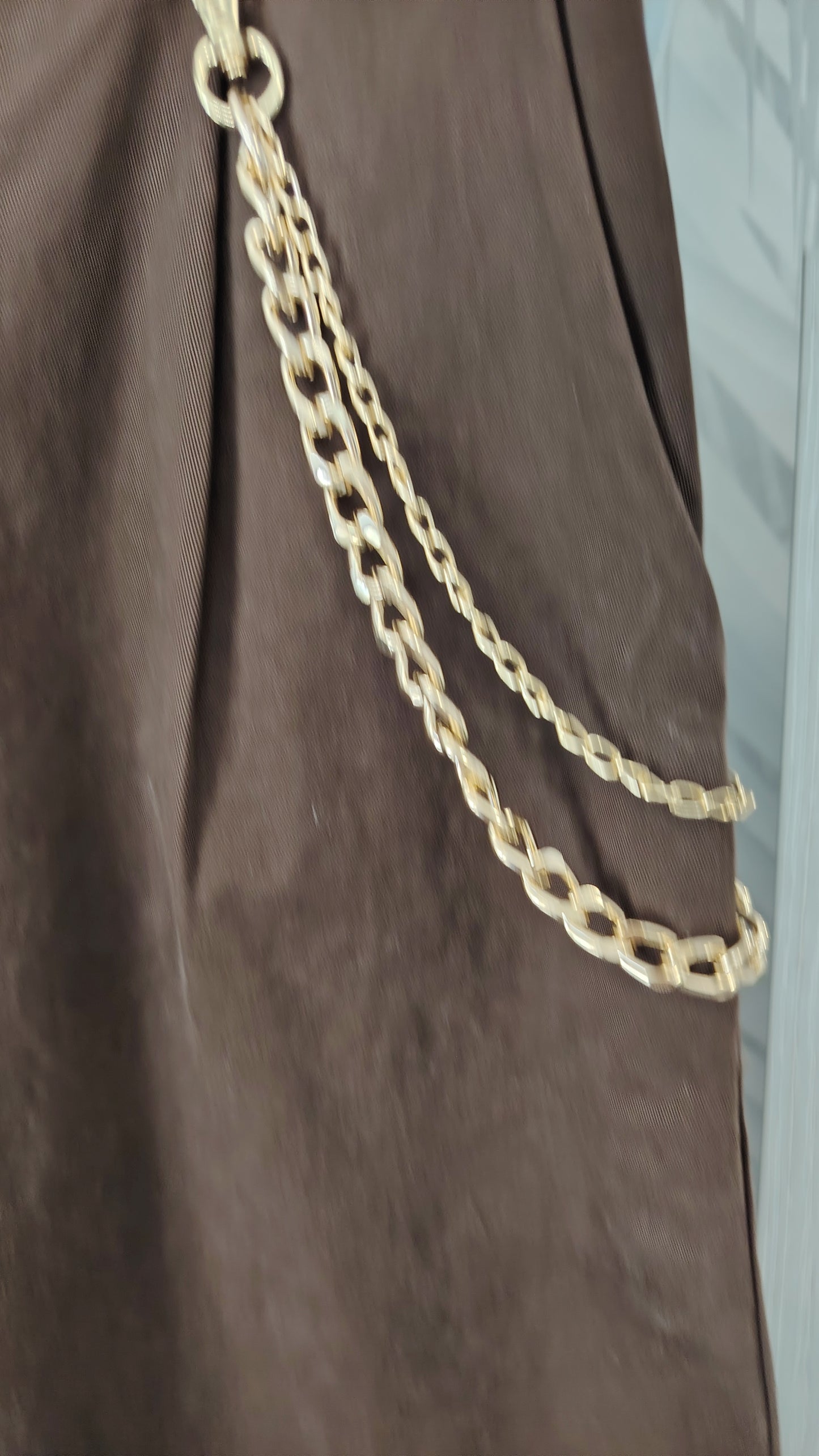 Pantalone ovetto con  catena