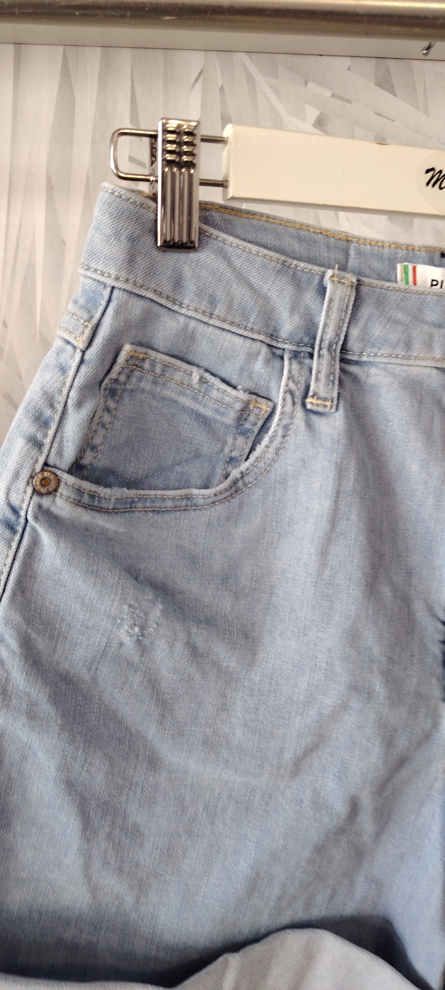 Shorts svasati in denim chiaro
