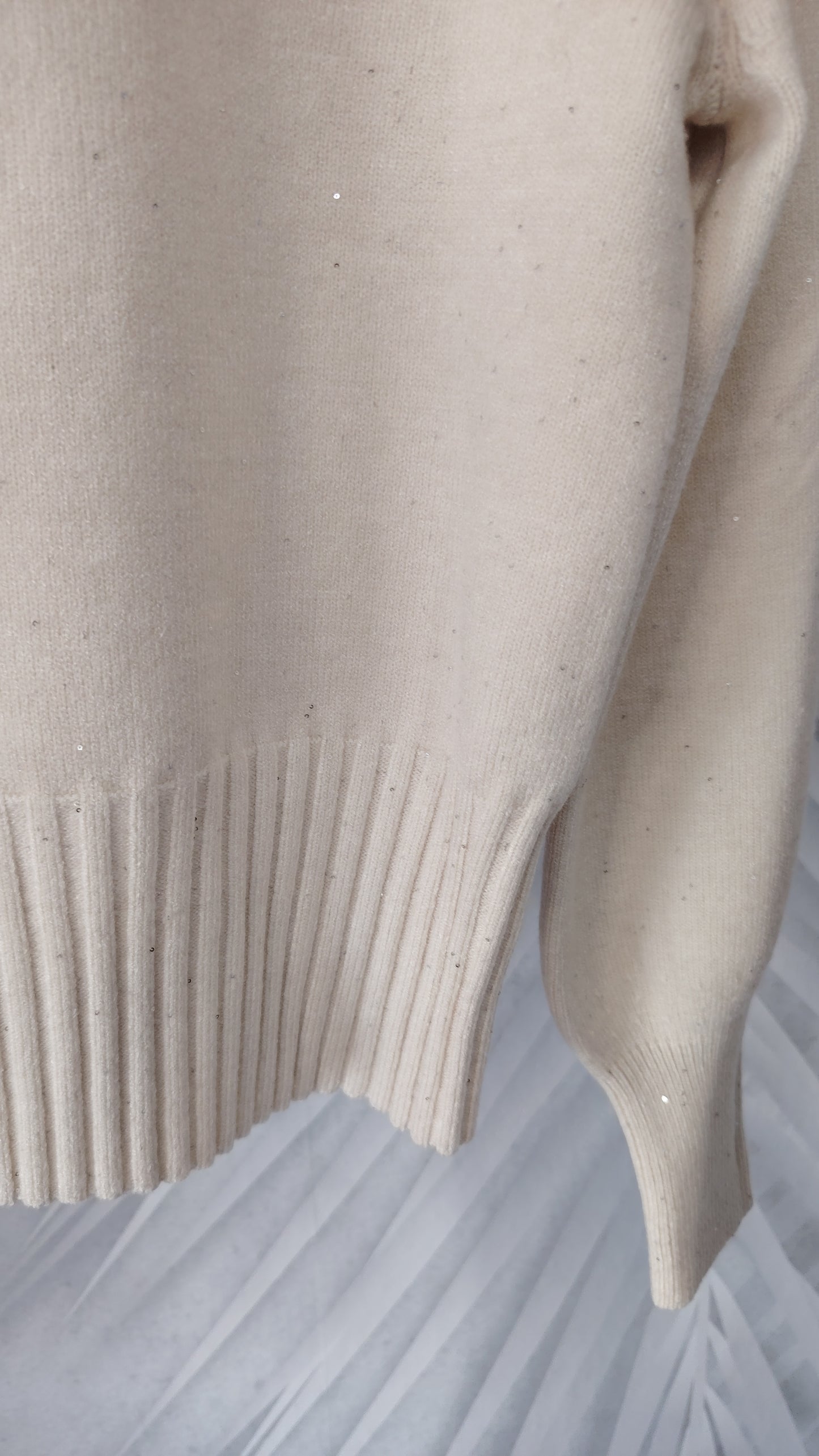 Pull micropaiette lupetto