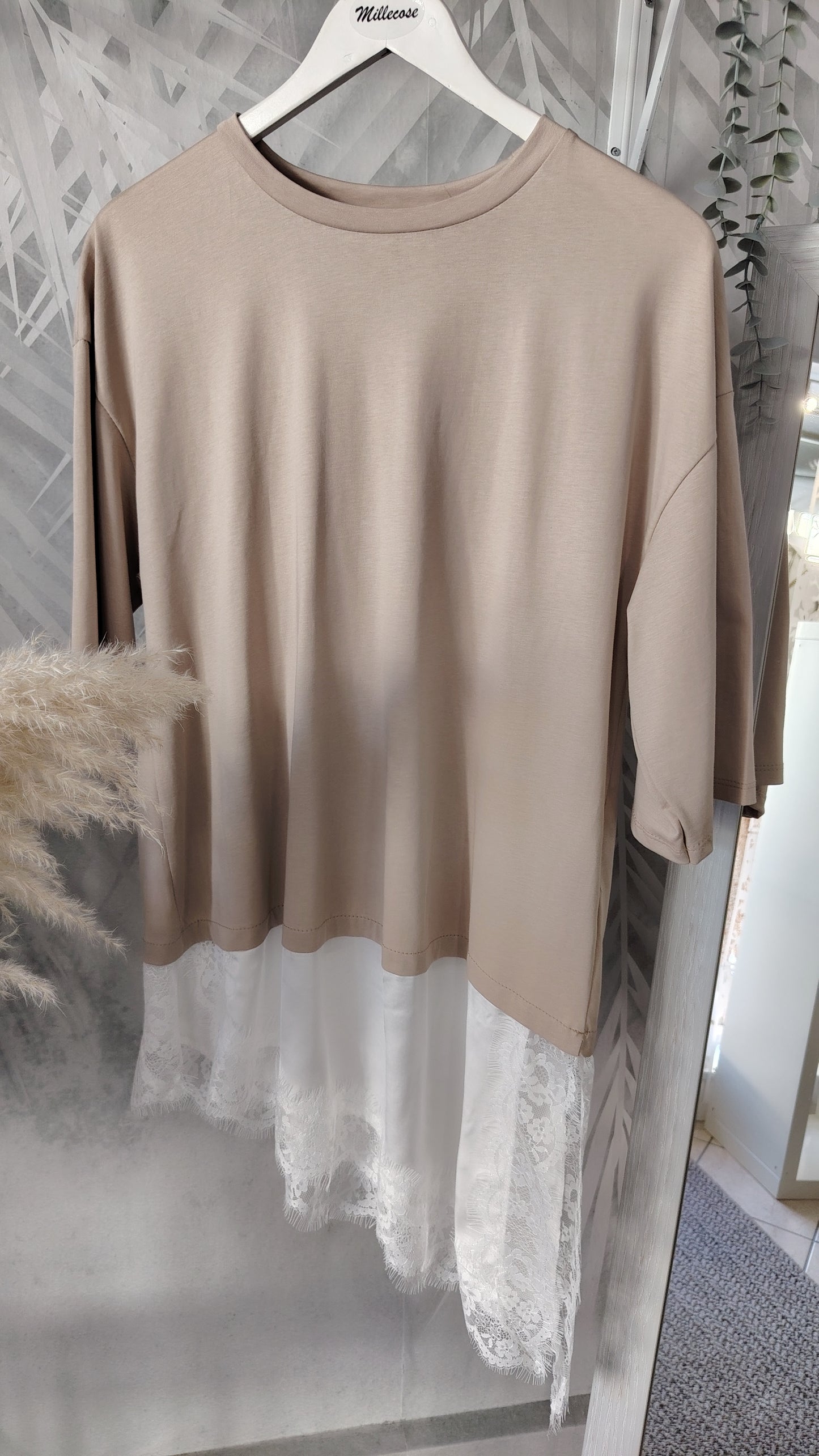 Maglia con inserto pizzo