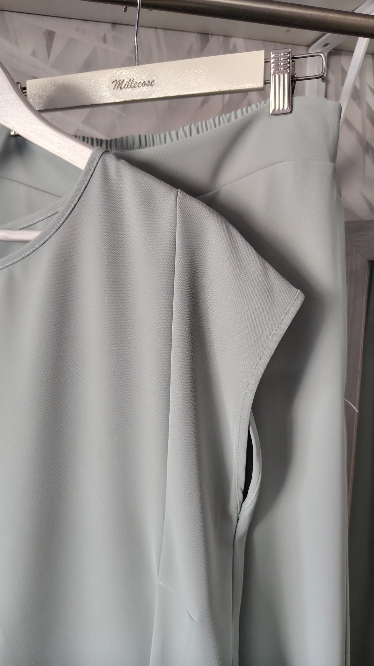 Completo fluido con blusa