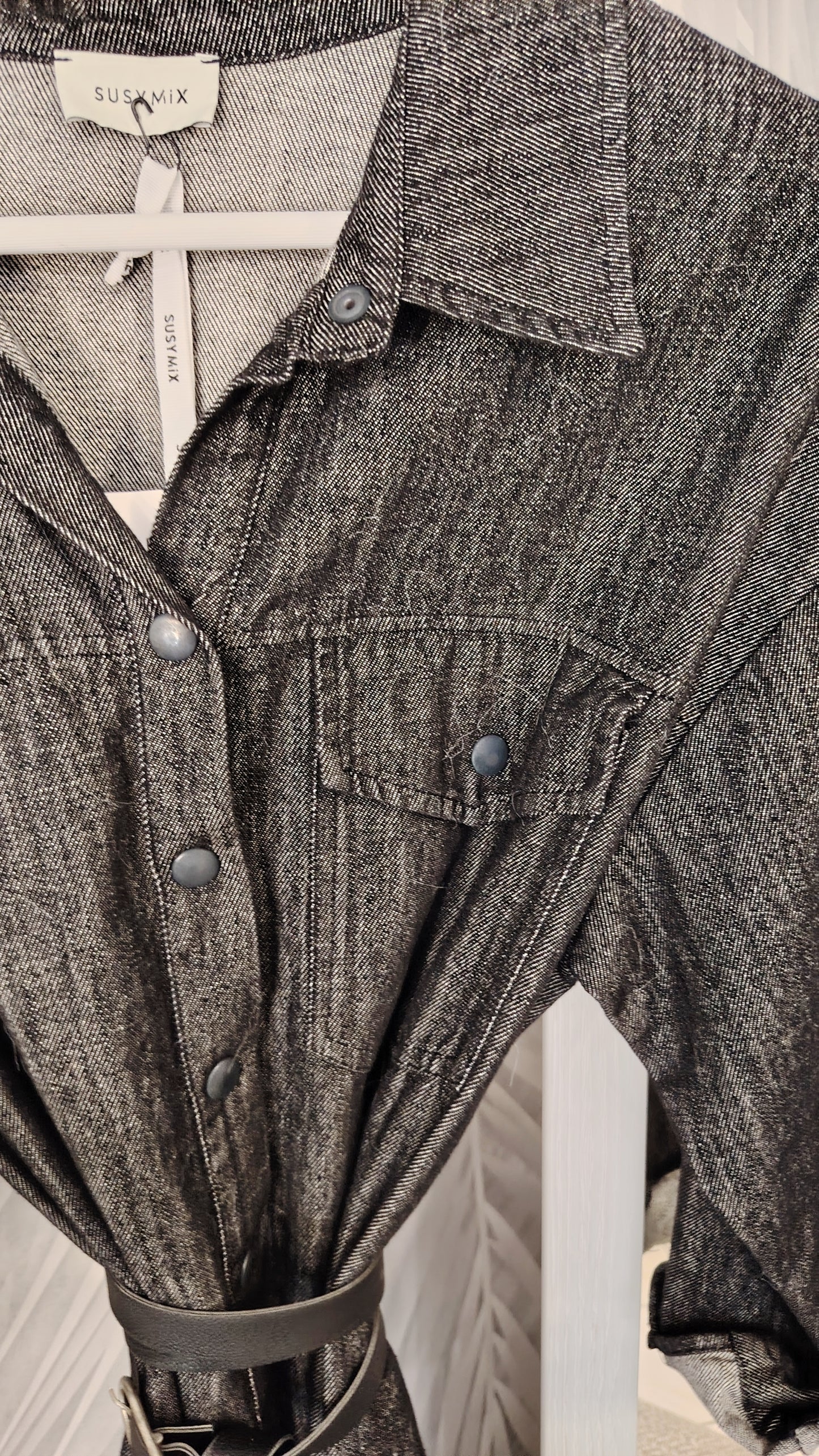 Tuta over con cintura