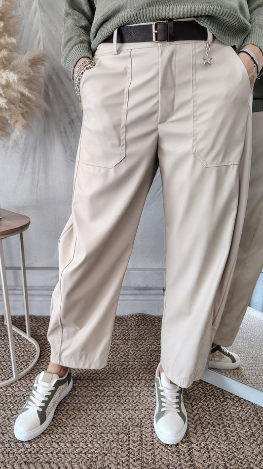 Pantalone ecopelle stellina