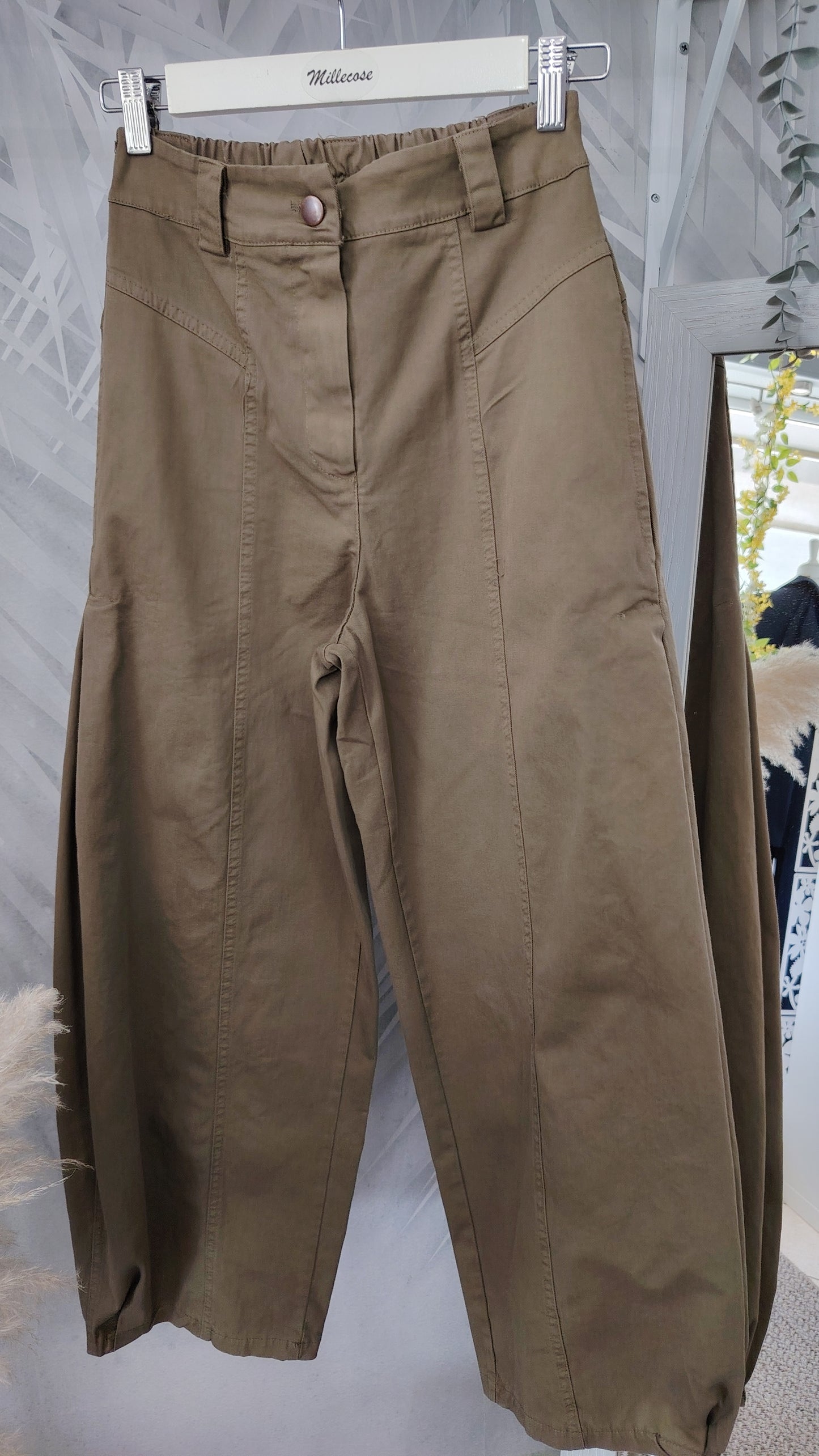 Pantalone ovetto con piega