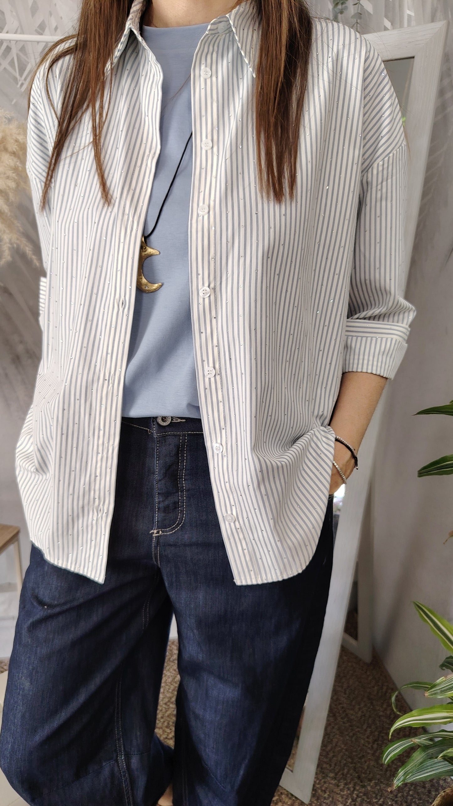 Camicia over con brillantini