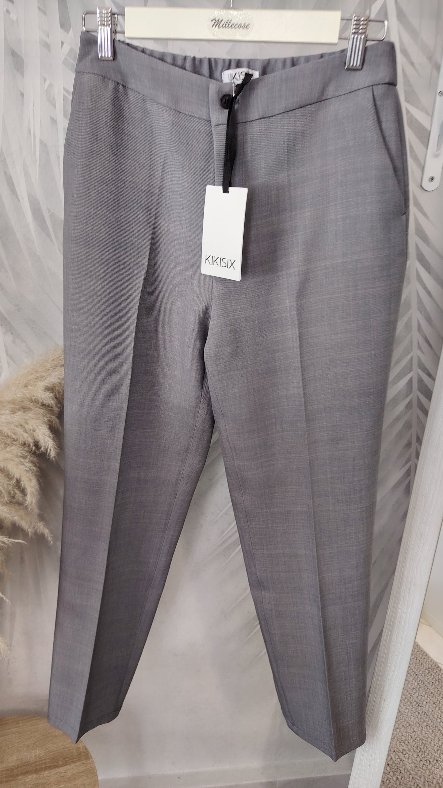Pantalone sigaretta