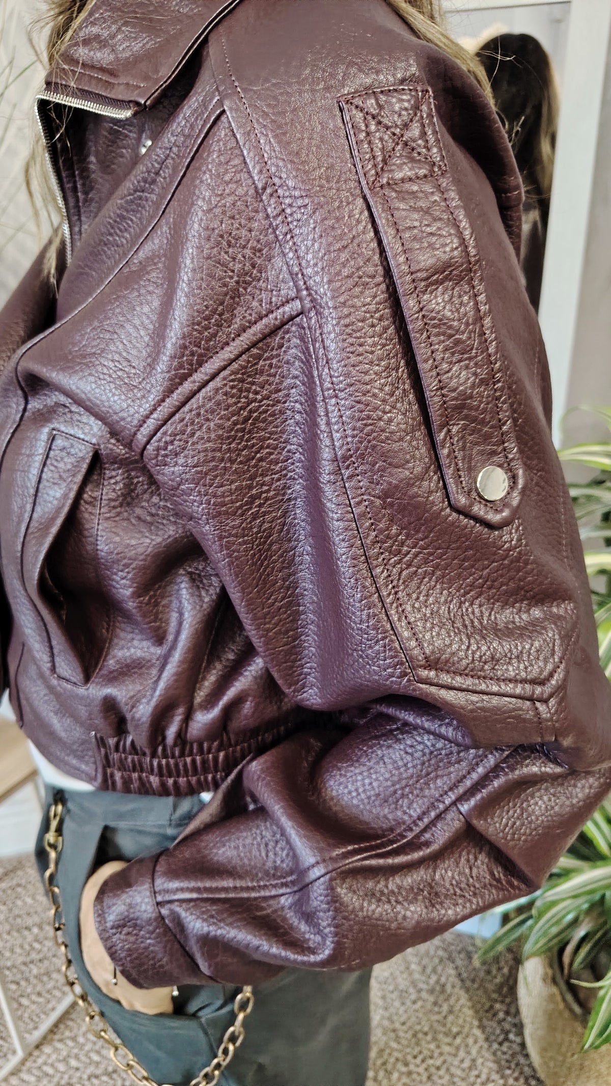 Chiodo crop
