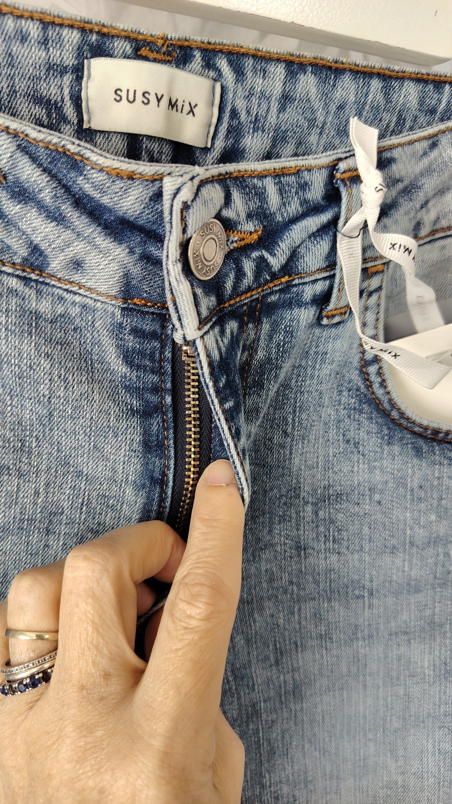 Jeans con bottoni tasche Emily
